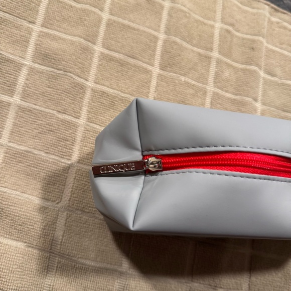 Dr Carver & Art Of Shaving Toiletry Set - Picture 6 of 9